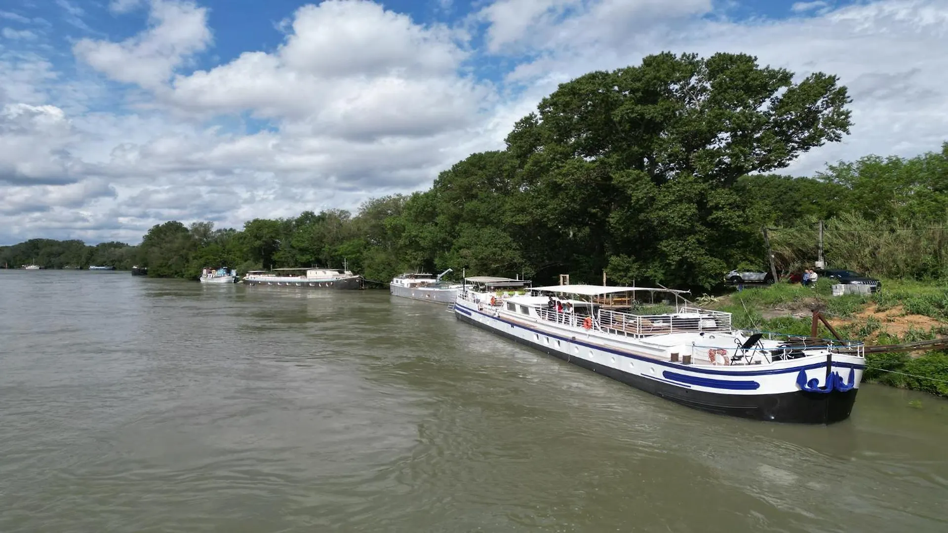 Botel Peniche Spa Le Makara - Avignon France