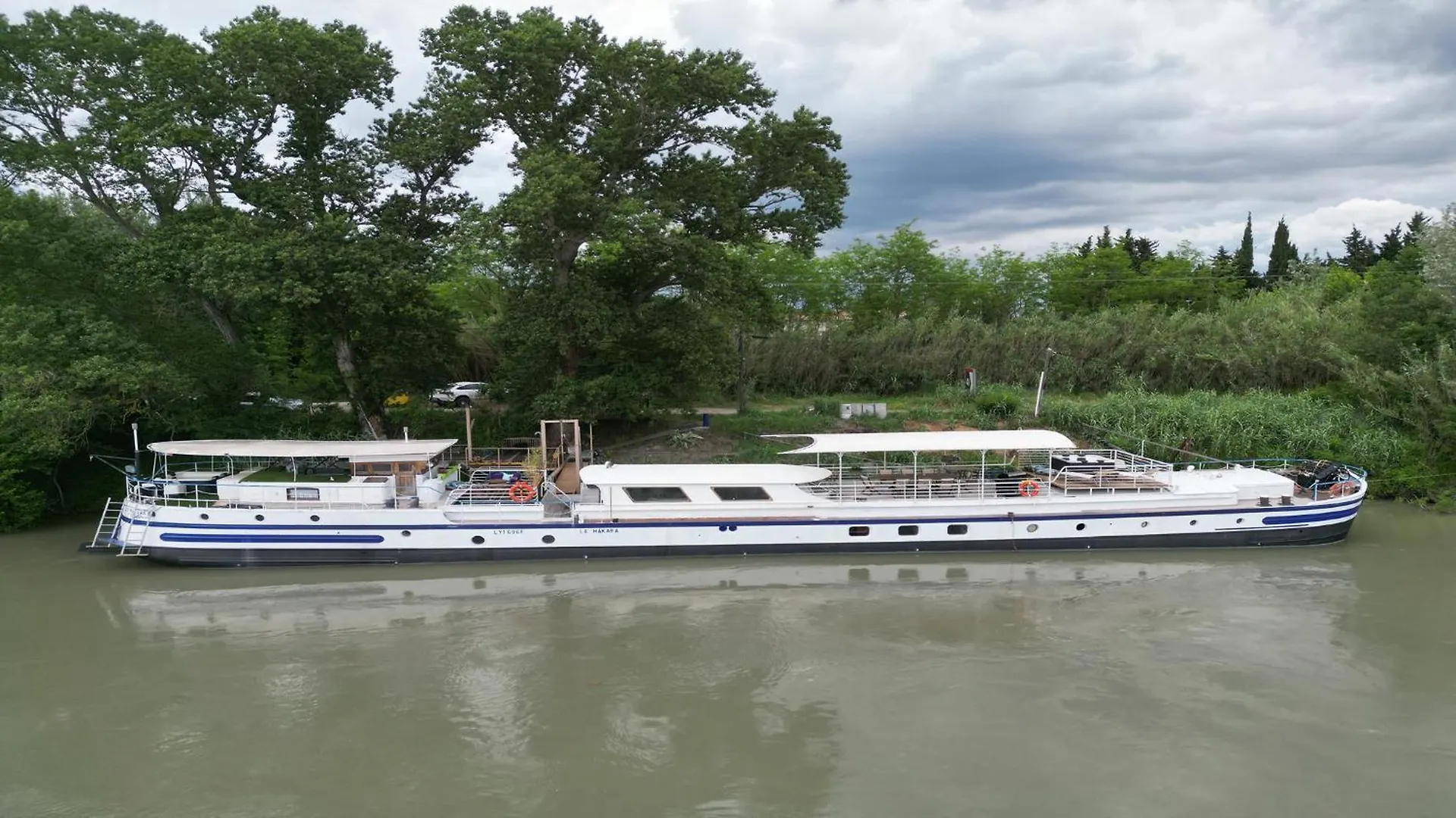 Botel Peniche Spa Le Makara - Avignon